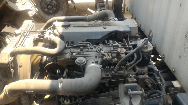 ISUZU NQR 140 ตู้บรรทุก