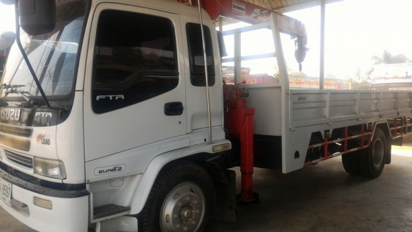 รถบบรทุกติดเครน 6 ล้อ ISUZU FTR33 195 แรง
