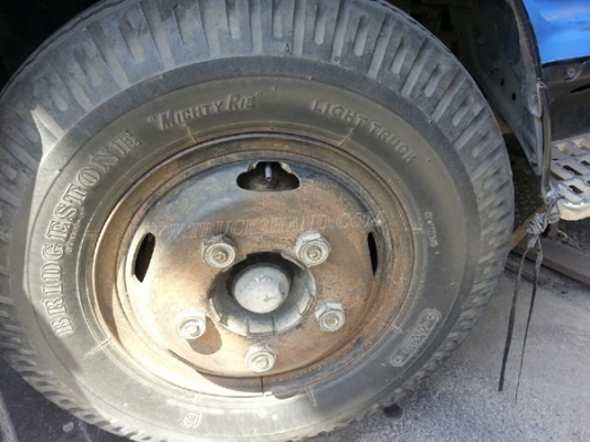 รถบรรทุก 6 ล้อ ISUZU รุ่น NKR66LX5 Y ขนาด 115 แรงม้า