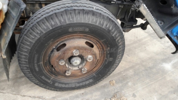 รถบรรทุก 6 ล้อ ISUZU รุ่น NKR66LX5 Y ขนาด 115 แรงม้า