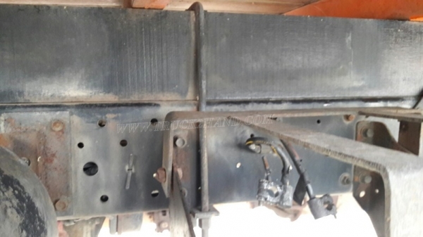 รถบรรทุก 6 ล้อ ISUZU รุ่น NKR66LX5 Y ขนาด 115 แรงม้า