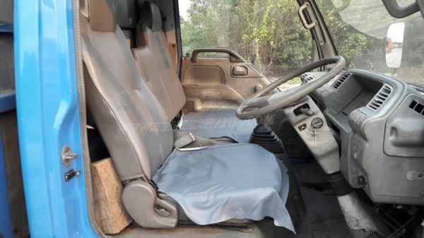 รถบรรทุก 6 ล้อ ISUZU รุ่น NKR66LX5 Y ขนาด 115 แรงม้า