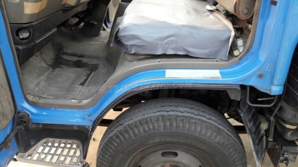 รถบรรทุก 6 ล้อ ISUZU รุ่น NKR66LX5 Y ขนาด 115 แรงม้า