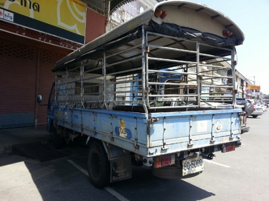 รถบรรทุก 6 ล้อ ISUZU รุ่น NKR66LX5 Y ขนาด 115 แรงม้า