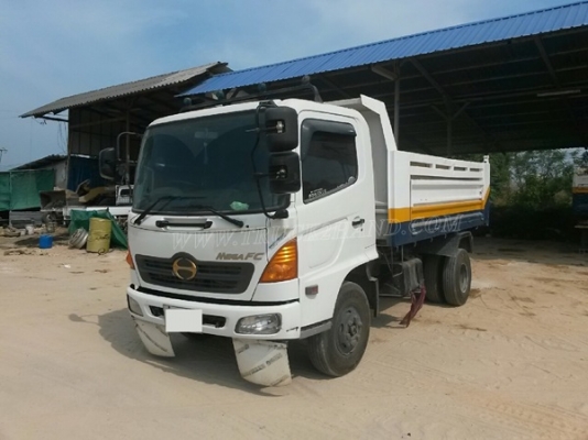 รถบรรทุก 6 ล้อดัมพ์ HINO MEGA ขนาด 150 แรงม้า กระบะดั๊มสามมิตร