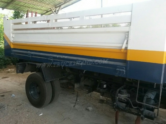 รถบรรทุก 6 ล้อดัมพ์ HINO MEGA ขนาด 150 แรงม้า กระบะดั๊มสามมิตร