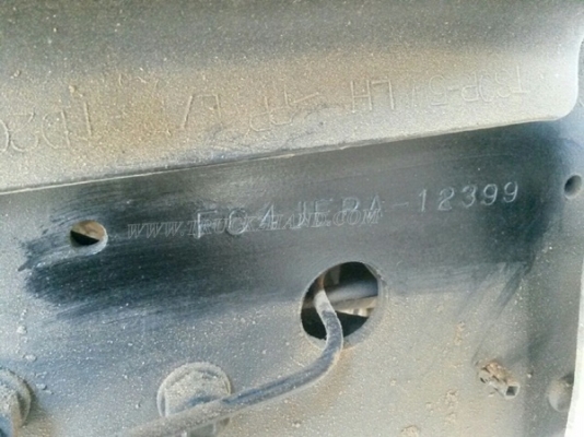 รถบรรทุก 6 ล้อดัมพ์ HINO MEGA ขนาด 150 แรงม้า กระบะดั๊มสามมิตร