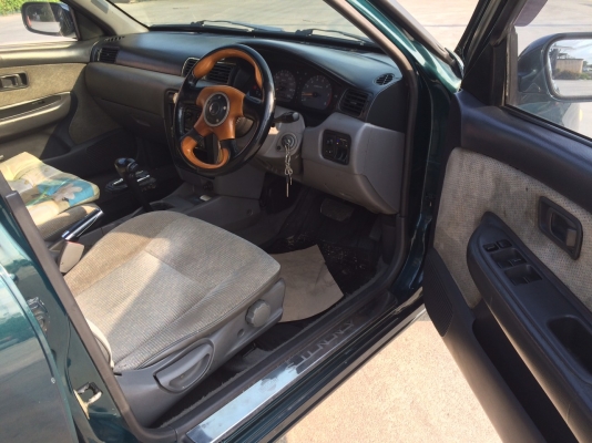 SUNNY ปี95 ออโต้ แก๊ส สีสวยช่วงล่างดี พร้อมใช้