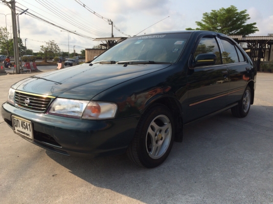 SUNNY ปี95 ออโต้ แก๊ส สีสวยช่วงล่างดี พร้อมใช้