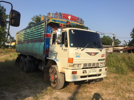โทร  089-7700196  Hino.F18. หัว227 เครื่อง HO7C. เทอร์โบ อินเตอร์ 195 แรง. พร้อมใช้ เล้มพร้อมโอน