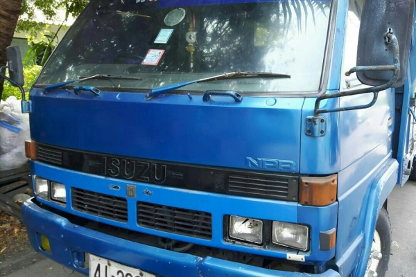 หกล้อ อีซูชุ NPR110เกียร์สั้น มีหลังคา รับส่ง นักเรียน&พนักงาน สภาพดีสวยพร้อมใช้ เล่มทะเบียนพร้อมโอน หกล้อ อีซูชุ NPR110เกียร์สั้น มีหลังคา รับส่ง นักเรียน&พนักงาน สภาพดีสวยพร้อมใช้ เล่มทะเบียนพร้อมโอน