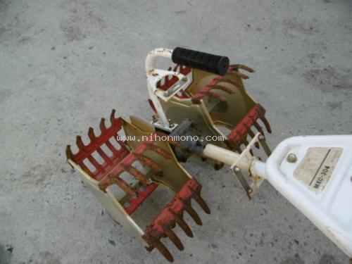 เครื่องกำจัดวัชพืชในร่องข้าว    MARUYAMA  MKC-304 รหัสสินค้า : 80803349  ติดต่อ คุณปัญญา Tel.086-8150487  www.nihonmono.com
