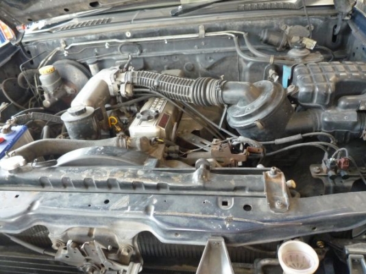 นิสสันดั้มพ์  มือแรก