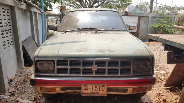 ขาย รถกระบะ 4 ประตู ISUZU KB2200 เดิมบางทั้งคัน ออกห้างมือเดียว คัสซีสวยตลอดเส้น พวงมาลัยพาวเวอร์ แอร์ครบ ทะเบียนพร้อมโอนครับ