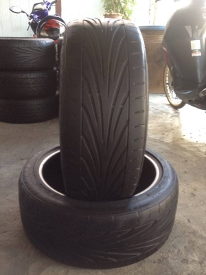 ขายยางtoyo t1r japan 215 45 17 ปี13 ดอกหนา75\%มีปะยัดไหม1เส้นยางกินขอบไม่กว้างมาไม่มีแตกลายงา 1คู่ ราคา1000บาท โทร0924462525โส กทม