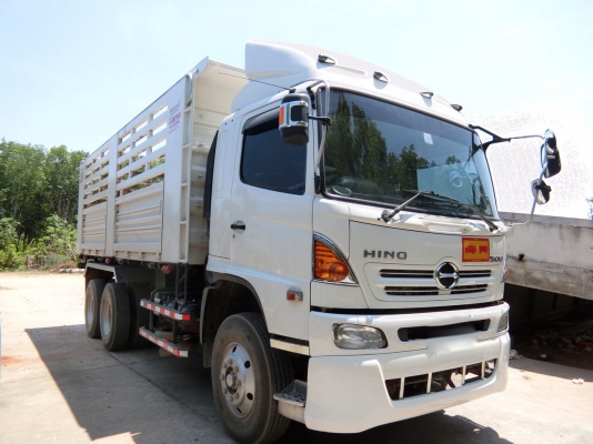 รถฮีโน่ 10 ล้อดั้ม FM1A 344 แรงม้า. ปี 58.  ( รถวิ่ง 11,xxx กม. )    สนใจติดต่อ  081 - 6079515