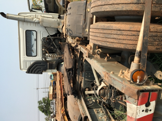 ลากจูงVOLVO 340.  FM 9เฉพาะหัวเล่มพร้อม