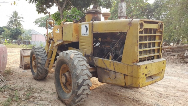 ขาย รถตัก KOMATSU JH63 เอวอ่อน ต่อแขนเรียบร้อยแล้ว ขาย รถตัก KOMATSU JH63 เอวอ่อน ต่อแขนเรียบร้อยแล้ว