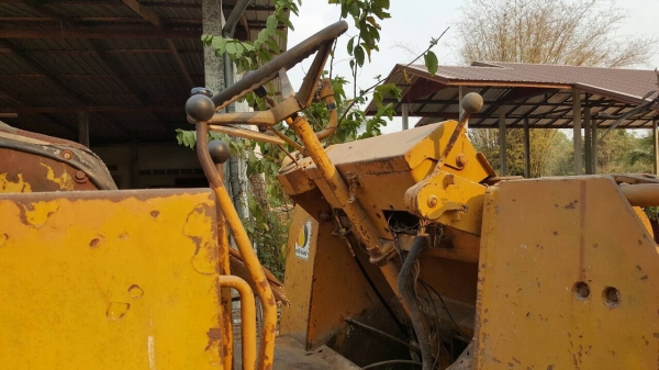 ขาย รถตัก KOMATSU JH63 เอวอ่อน ต่อแขนเรียบร้อยแล้ว ขาย รถตัก KOMATSU JH63 เอวอ่อน ต่อแขนเรียบร้อยแล้ว