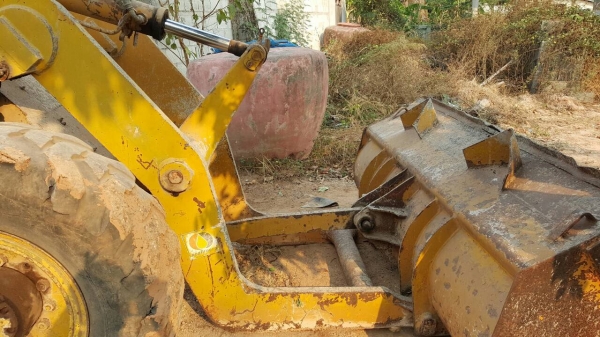 ขาย รถตัก KOMATSU JH63 เอวอ่อน ต่อแขนเรียบร้อยแล้ว ขาย รถตัก KOMATSU JH63 เอวอ่อน ต่อแขนเรียบร้อยแล้ว