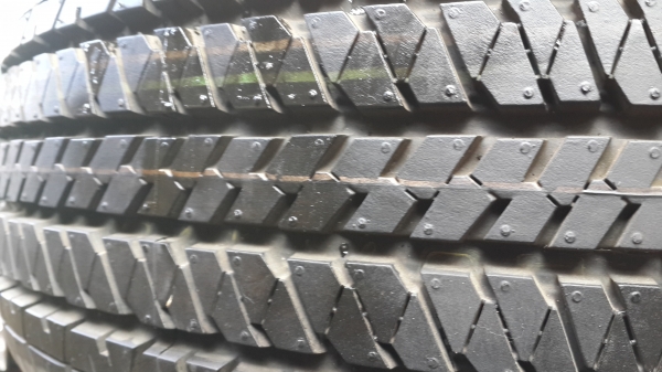 ยางป้ายแดง265 65 17 ค้างปีถูกๆใช้คุ้ม