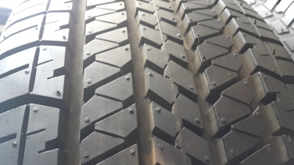 ยางป้ายแดง265 65 17 ค้างปีถูกๆใช้คุ้ม