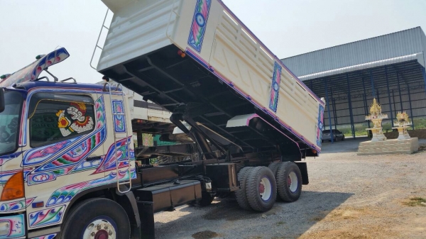 ขายรถบรรทุกสิบล้อดัมพ์ Hino mega เครื่อง 260 แรง ปี 47 กระบะดัมพ์สามมิตร ยางใหม่ รถสวยพร้อมใช้งาน