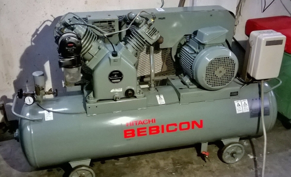**ขายถูกๆครับ**ปั้มลมมือสองจากญี่ปุ่น HITACHI-BEBICON 7.5 แรง  พร้อมใช้งานครับ