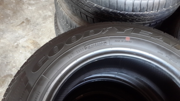 ยางเปอร์เซ็น 195 65 15 สวยมากๆใช้คุ้ม