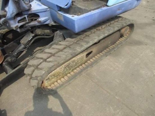 ขายรถขุด ยี่ห้อ : HITACHI รุ่น : EX 30-2 รถเก่านอกแท้ มีเอกสารใบอินวอย รถไม่เคยใช้งานในไทย ราคา. 450,000 บาท สนใจติดต่อ : 099-907-9273 กิ๊ฟ