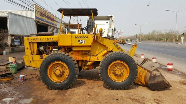 ขาย รถตัก KOMATSU JH30 สภาพสวยพร้อมใช้งาน ขาย รถตัก KOMATSU JH30 สภาพสวยพร้อมใช้งาน