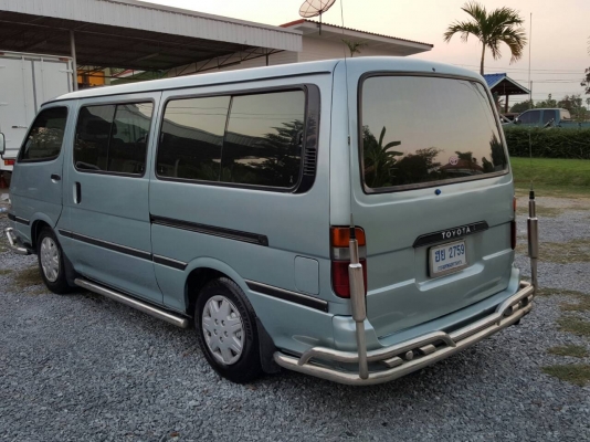 รถตู้ เครื่องดีเซล2.8แน่น พวงมาลัยเพาเว่อร์