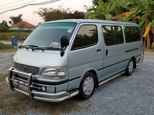 รถตู้ เครื่องดีเซล2.8แน่น พวงมาลัยเพาเว่อร์