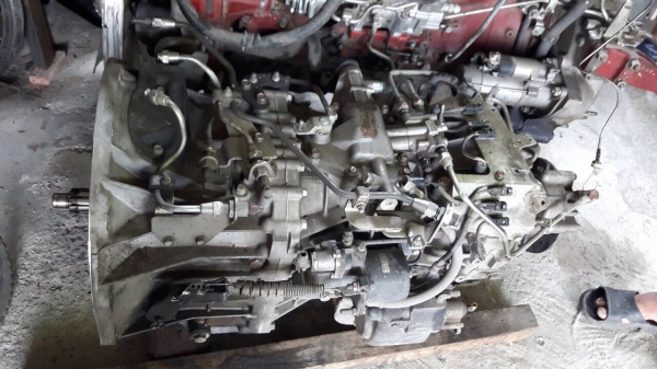 ขายครับเครื่อง 2P 380 hp และเกียร์ ศูนย์แท้ รายระเอียดติดต่อ 0817796679 แชมป์คนเดิมครับ ขายครับเครื่อง 2P 380 hp และเกียร์ ศูนย์แท้ รายระเอียดติดต่อ 0817796679 แชมป์คนเดิมครับ