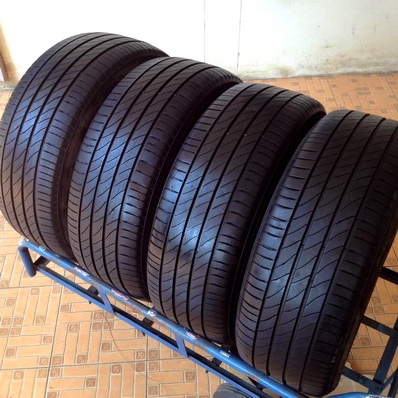 -----ขายแล้ว----ยาง MICHELIN 4