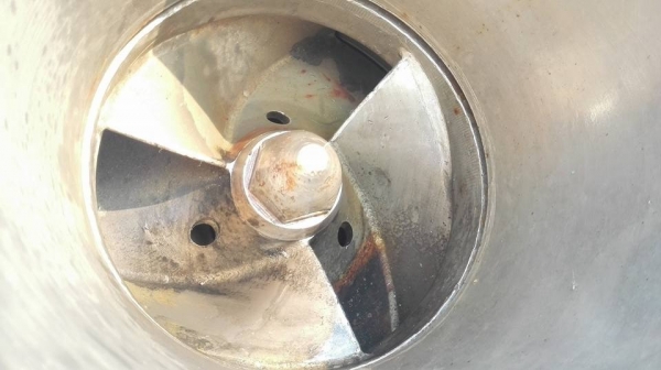 หัวปั้มน้ำสแตนเลส เข้า 10"- 8" ใช้กับมอเตอร์ 75 HP. สภาพสวยสดใหม่วิ่งเงียบพร้อมใช้งาน