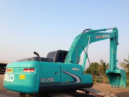 KOBELCO SK200-8 Super-X 5000 ชม. สภาพสวยมาก ติดต่อเจ้าของโดยตรง 081-4283210 ดูรถได้ทุกวันครับ