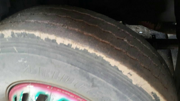 หกล้อ อีซูซุ FTR11L175 ช่วงยาว6.20ม สภาพดีสวยเดิมๆพร้อมใช้งาน ทะเบียนพร้อมโอน