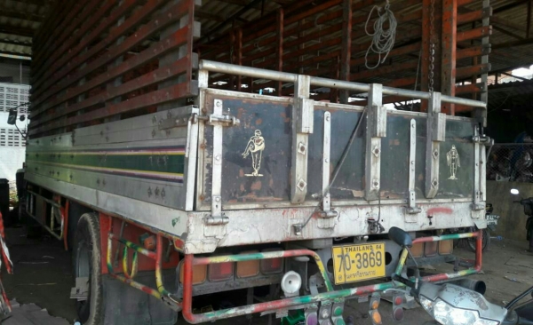 หกล้อ อีซูซุ FTR11L175 ช่วงยาว6.20ม สภาพดีสวยเดิมๆพร้อมใช้งาน ทะเบียนพร้อมโอน