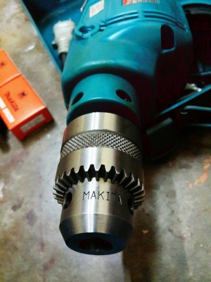 สว่านไฟฟ้า makita รุ่น NHP1300S