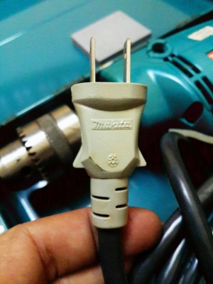 สว่านไฟฟ้า makita รุ่น NHP1300S