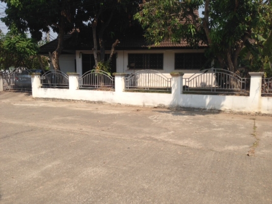 บ้านชั้นเดียวในเมือง ติดถนนน้ำไม่ท่วมเครื่องบินไม่ผ่าน