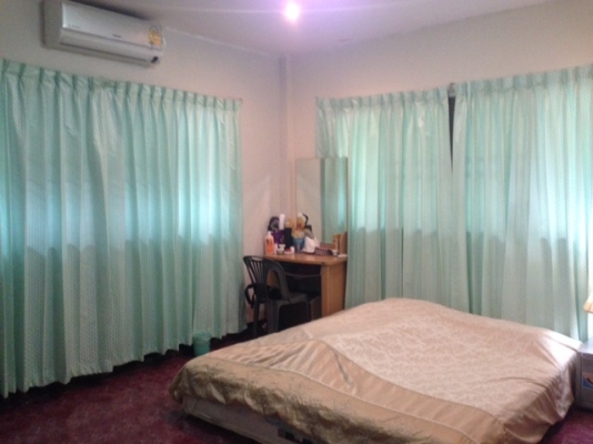 บ้านชั้นเดียวในเมือง ติดถนนน้ำไม่ท่วมเครื่องบินไม่ผ่าน