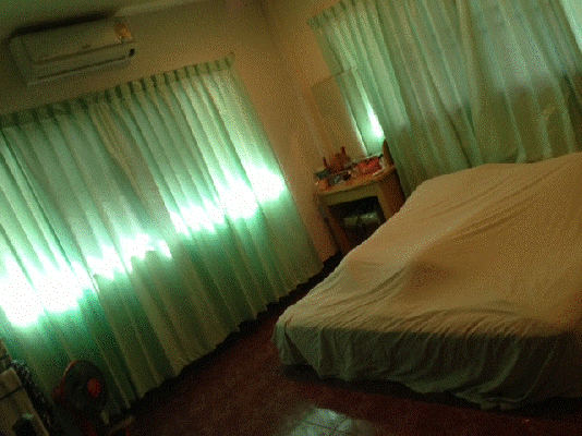 บ้านชั้นเดียวในเมือง ติดถนนน้ำไม่ท่วมเครื่องบินไม่ผ่าน