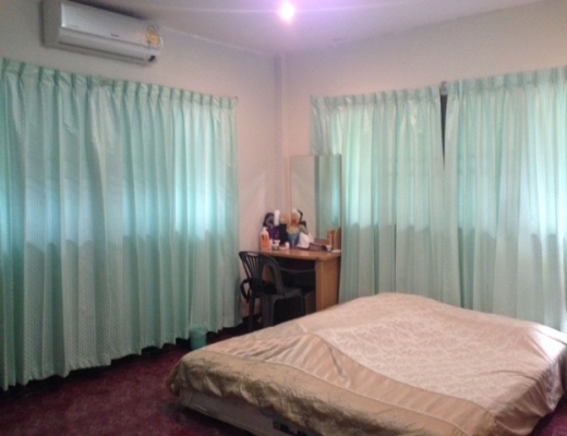 บ้านชั้นเดียวในเมือง ติดถนนน้ำไม่ท่วมเครื่องบินไม่ผ่าน