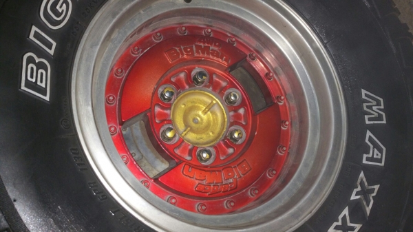 Maxxis 35x12.5x15 Maxxis 35x12.5x15