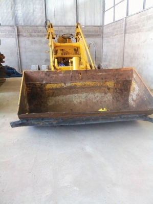 ขาย รถตักล้อยาง โคมัทซุ SD20 ต่อแขนแล้ว ตักใส่ 10 เกษตรได้ ขาย รถตักล้อยาง โคมัทซุ SD20 ต่อแขนแล้ว ตักใส่ 10 เกษตรได้