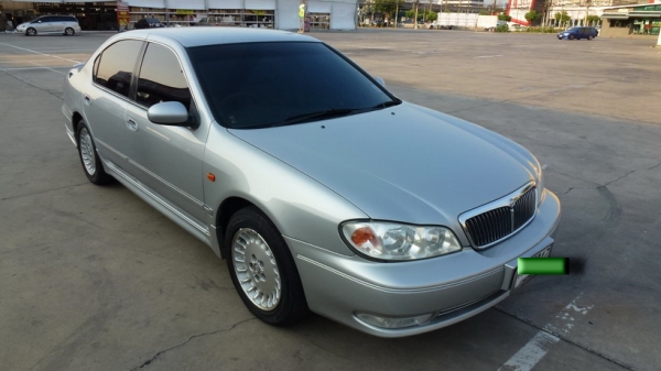 Nissan Cefiro A33 ปี 2002 เครื่อง VQ 2000 cc. ทะเบียน กทม สภาพสวย ไม่เคยชน