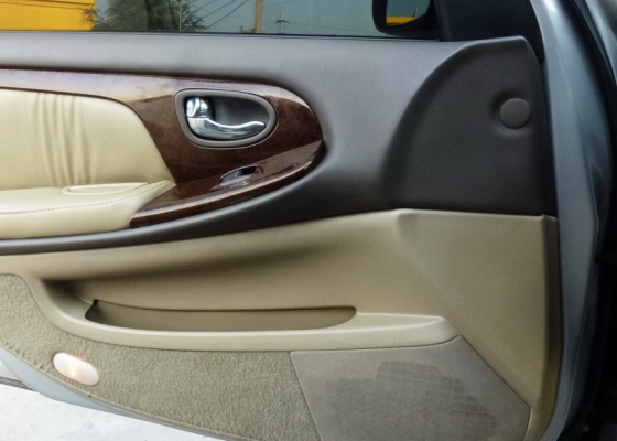 Nissan Cefiro A33 ปี 2002 เครื่อง VQ 2000 cc. ทะเบียน กทม สภาพสวย ไม่เคยชน