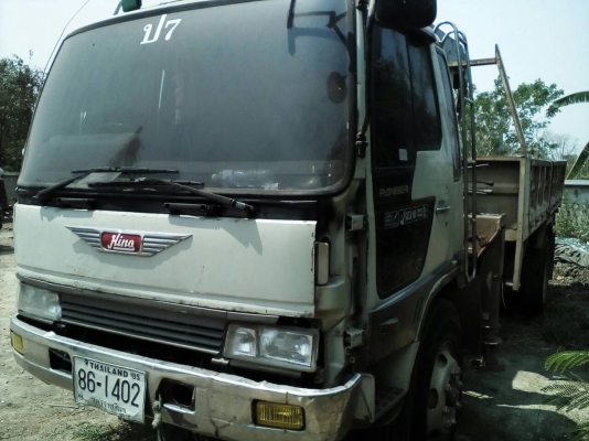 หกล้อ ฮีโน่ FG 210แรง ติดเครน ทานาโด 4ตัน 3ปอก 2ชัก สภาพดีพร้อมใช้ เล่มทะเบียนพร้อมโอน